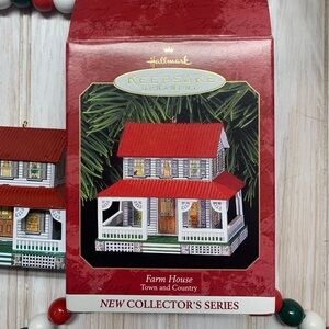 Hallmark Keepsake Farm House Ornament 1999 - New in box